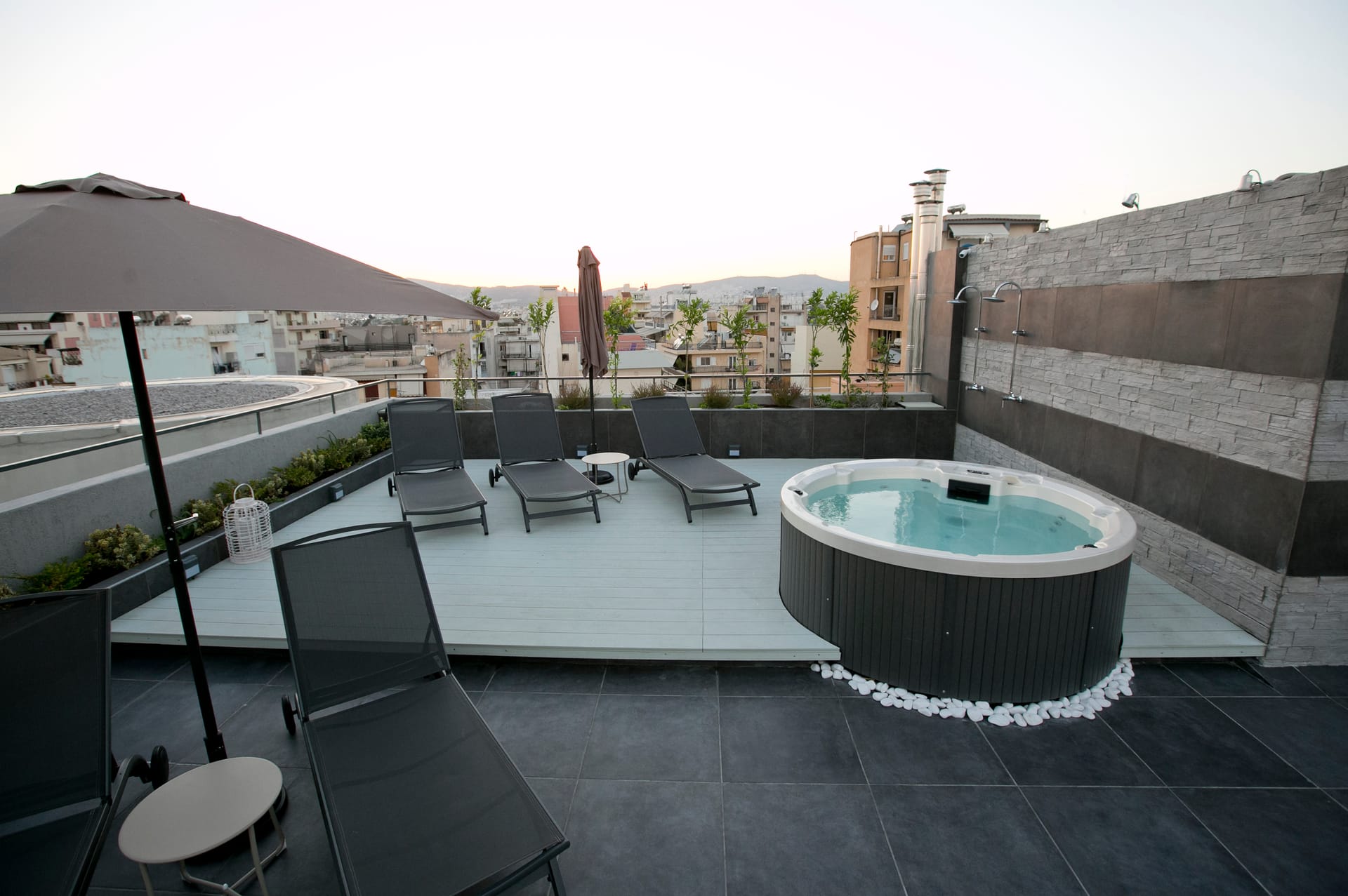 47 Luxury Suites and Lofts - 33