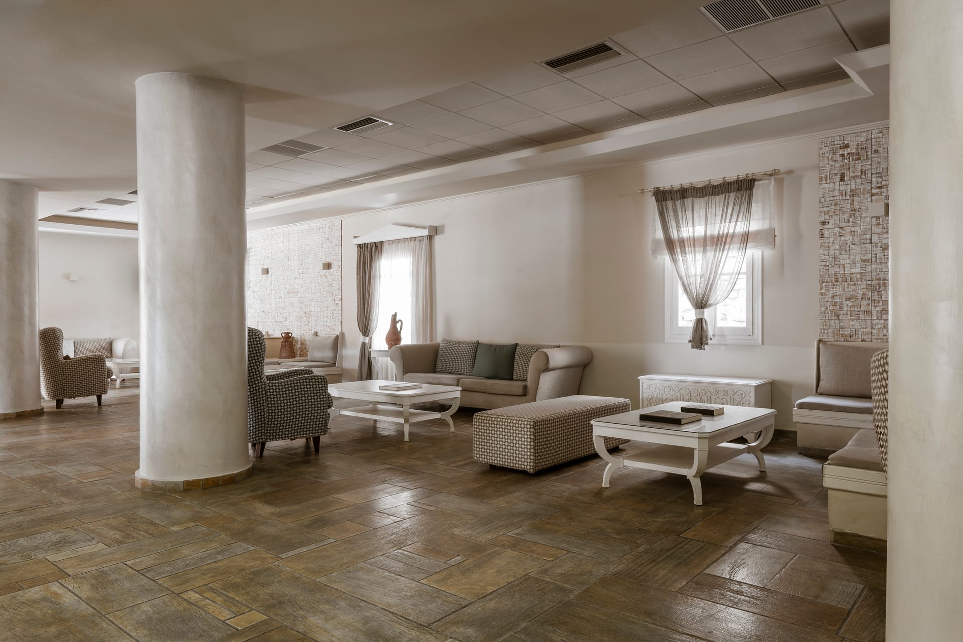 Dolphin Bay Seaside Resort & Suites - 20