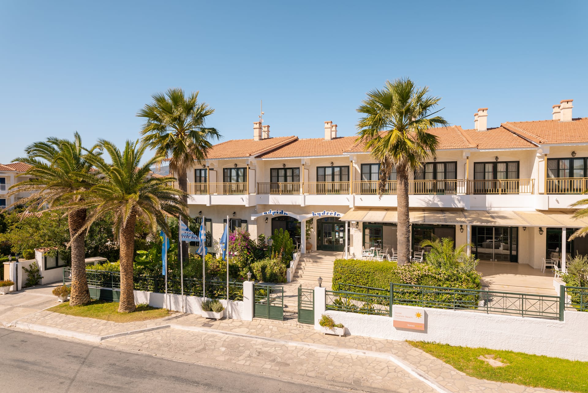 Hydrele Beach Hotel - 1