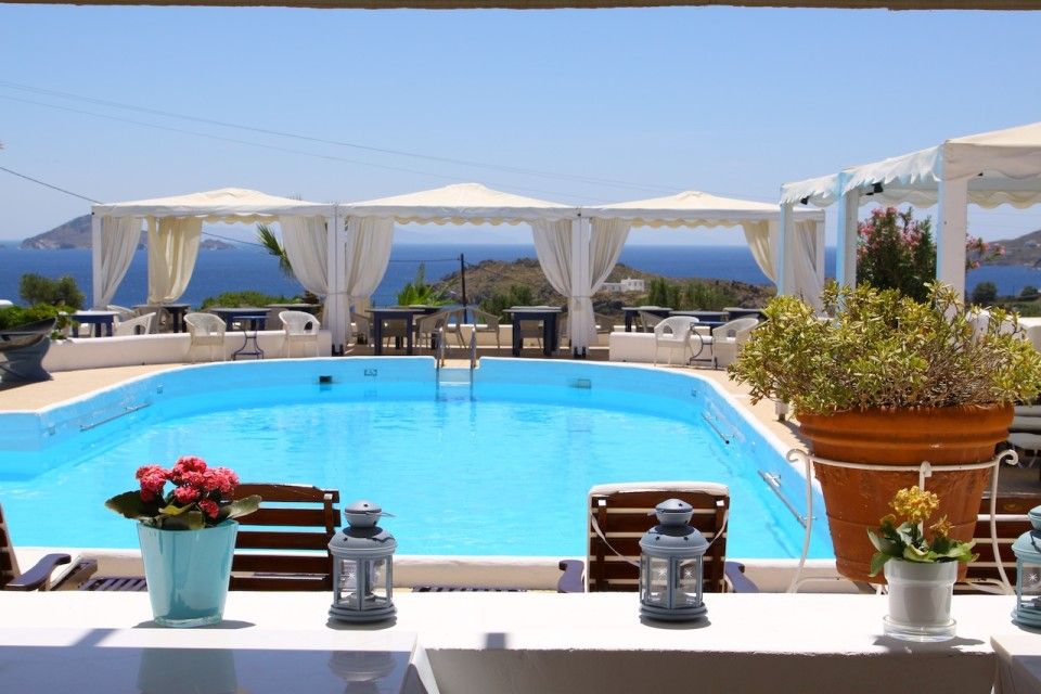 Porto Scoutari Romantic Hotel & Suites - 1