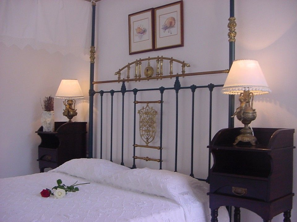 Porto Scoutari Romantic Hotel & Suites - 9