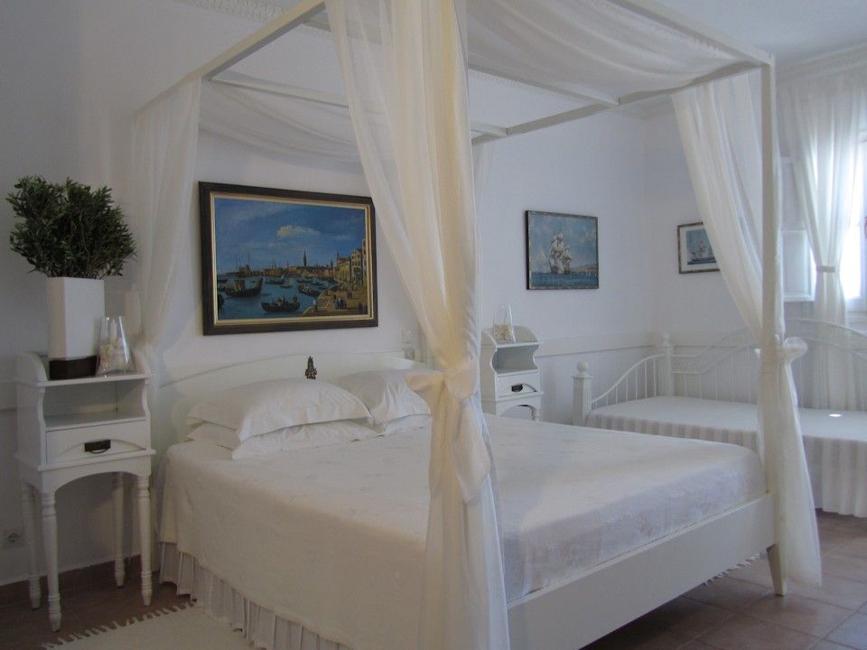 Porto Scoutari Romantic Hotel & Suites - 17