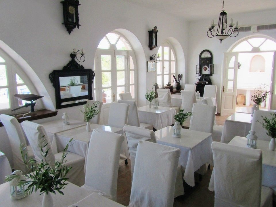 Porto Scoutari Romantic Hotel & Suites - 22