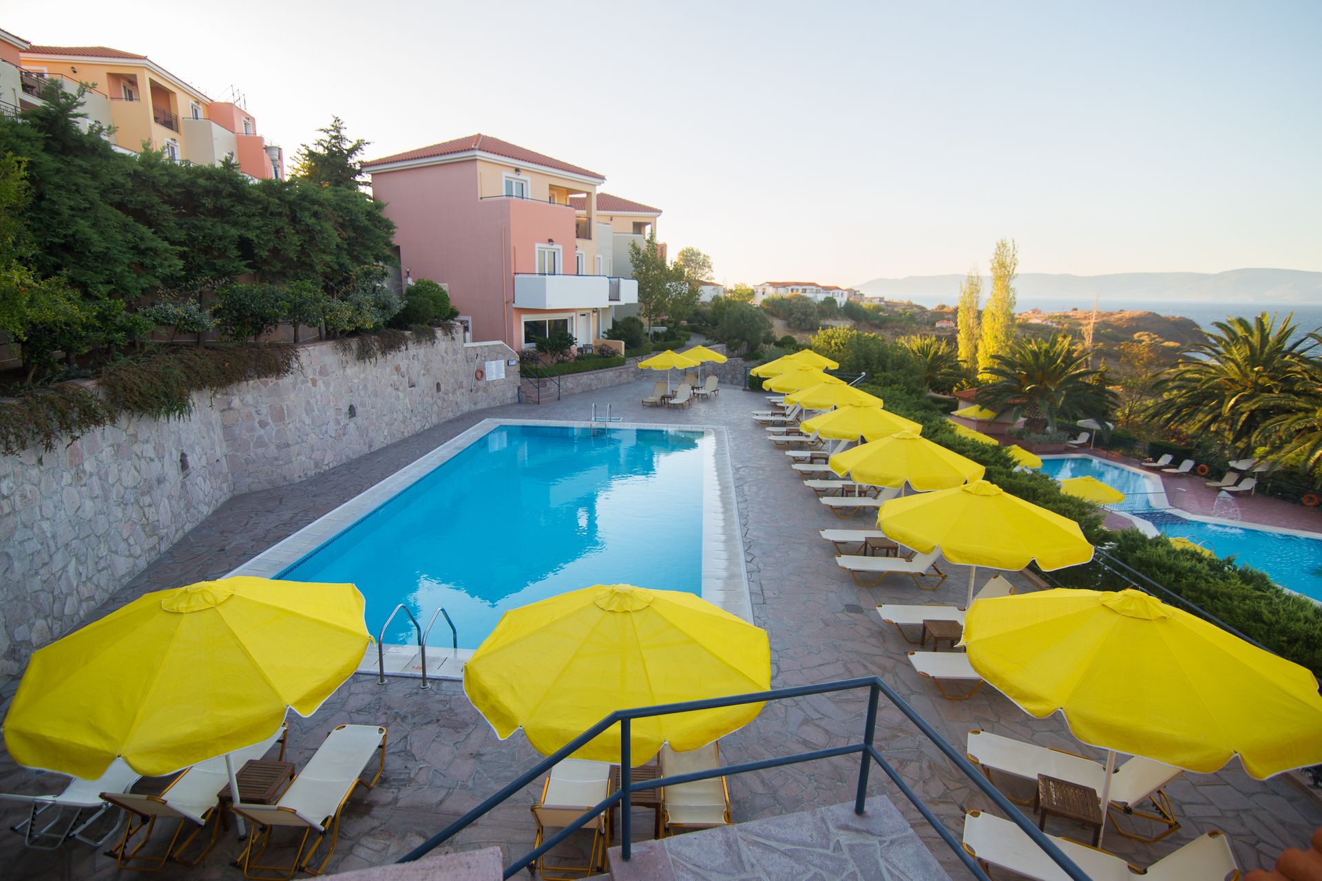 Sunrise Resort Hotel - 18