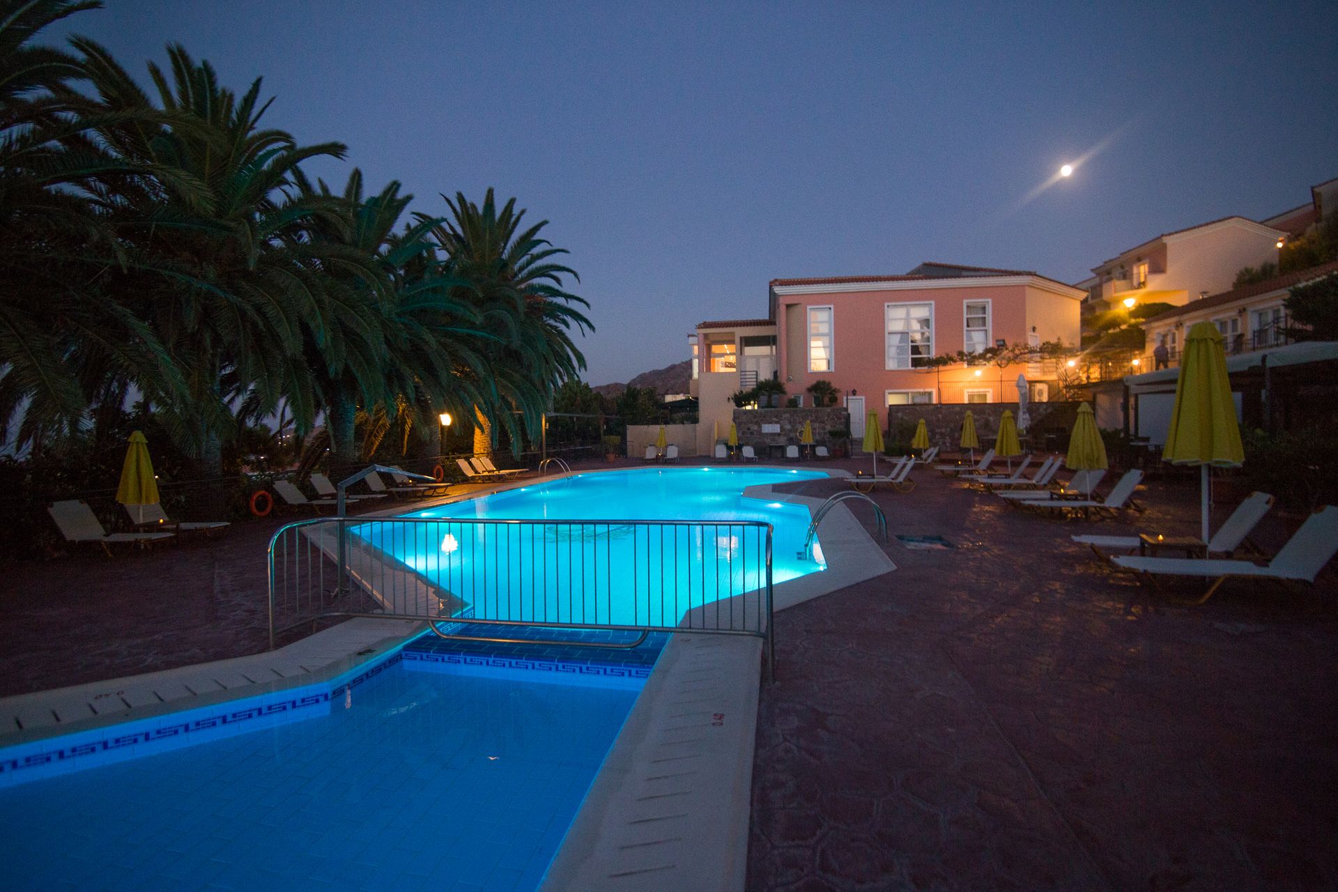 Sunrise Resort Hotel - 33