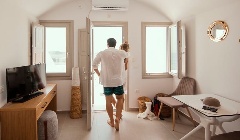 Symphony Suites Santorini - 15